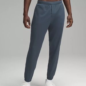 Men’s lululemon surge jogger